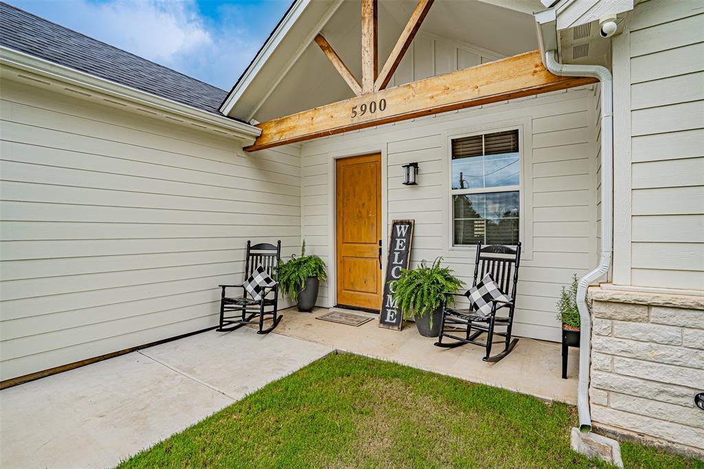 5900 S Lakeside Hills Court Property Photo 6
