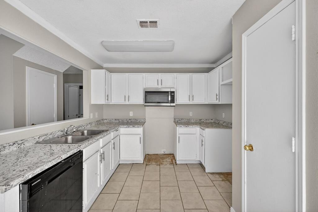 6611 Olivewood Drive Property Photo 7