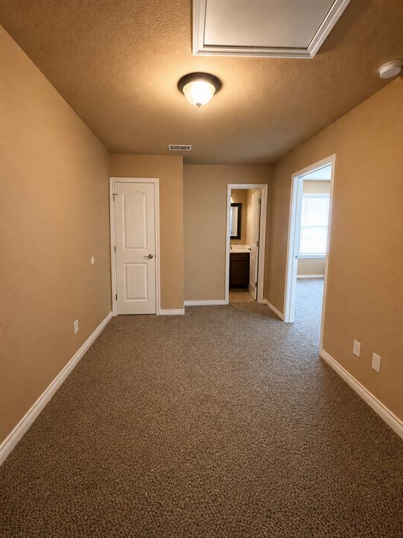 1108 Parkway Trail Property Photo 5