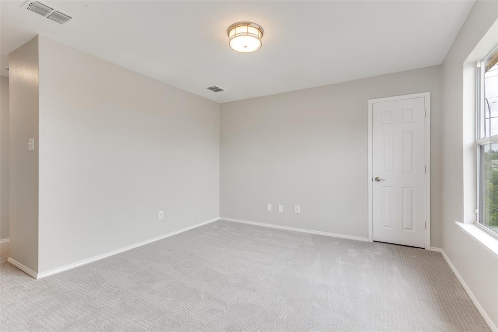 12161 Thicket Bend Drive Property Photo 14