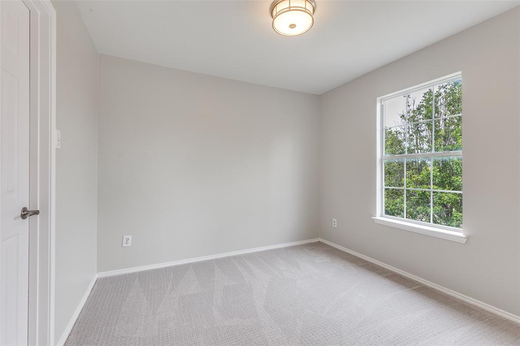 12161 Thicket Bend Drive Property Photo 15