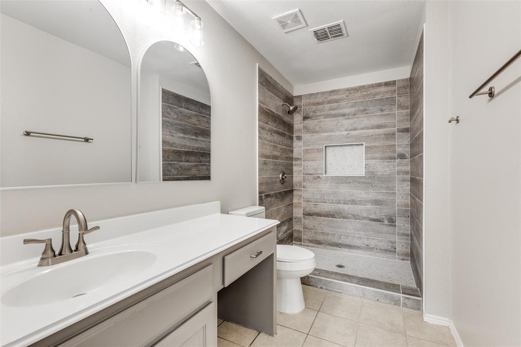 12161 Thicket Bend Drive Property Photo 22