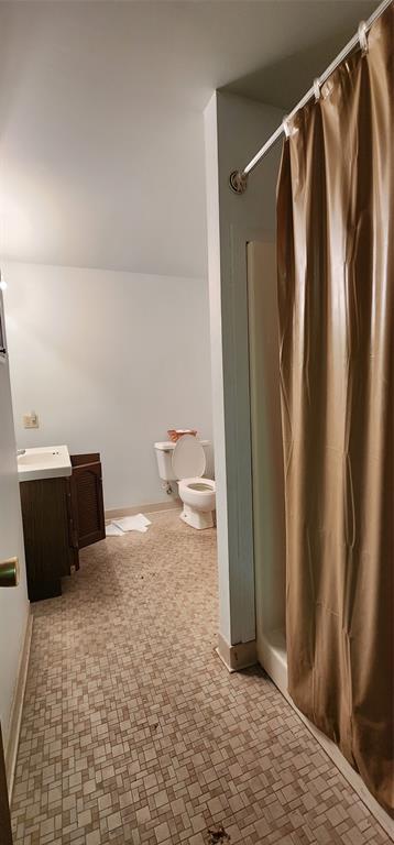 108 E Commerce Property Photo 22