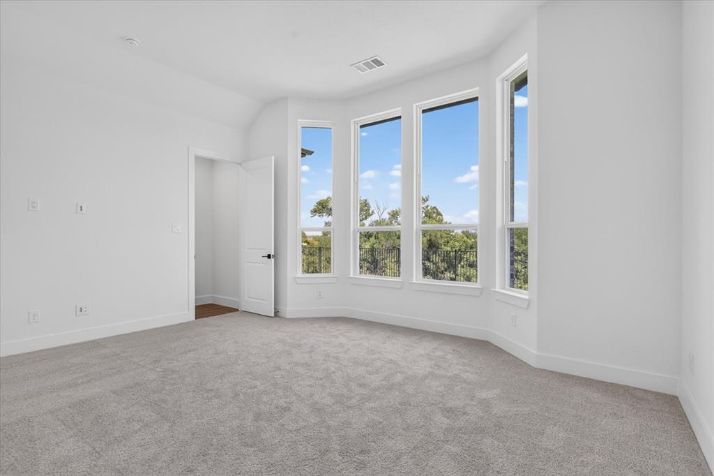 1025 Pelotazo Avenue Property Photo 12