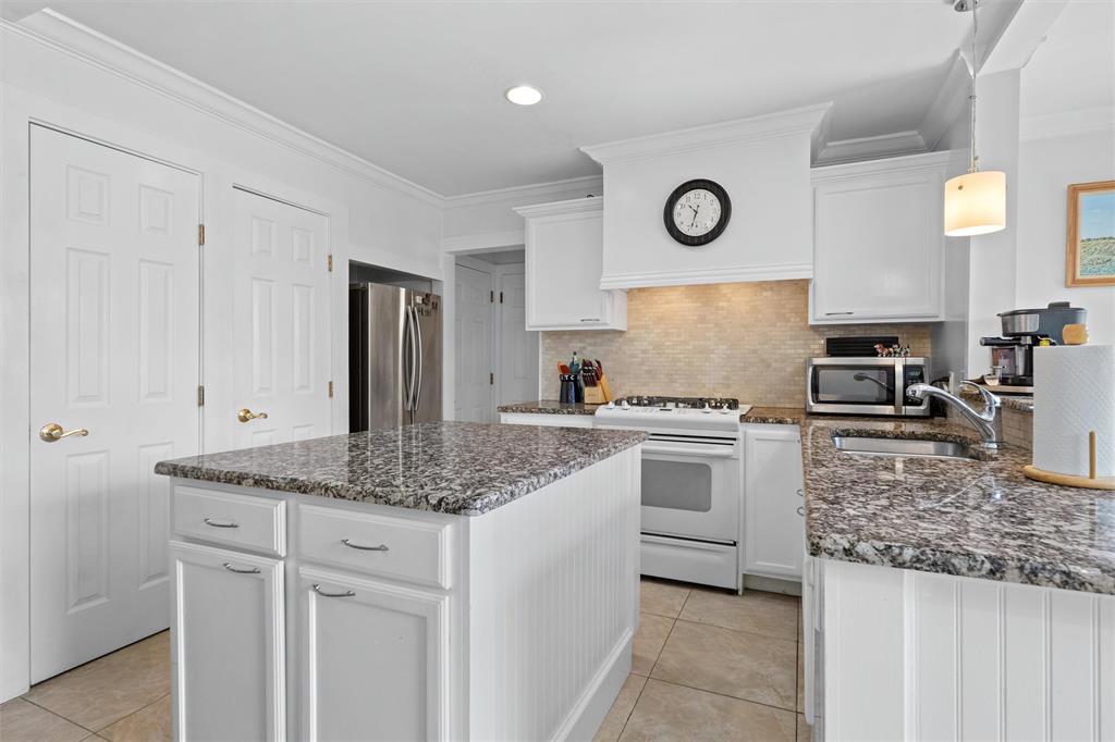 1705 Manchester Drive Property Photo 12