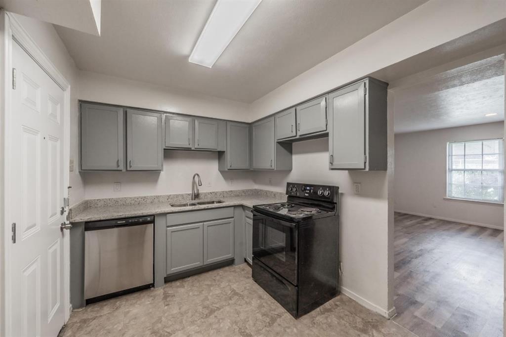 1821 Ridgeview Street Property Photo 4