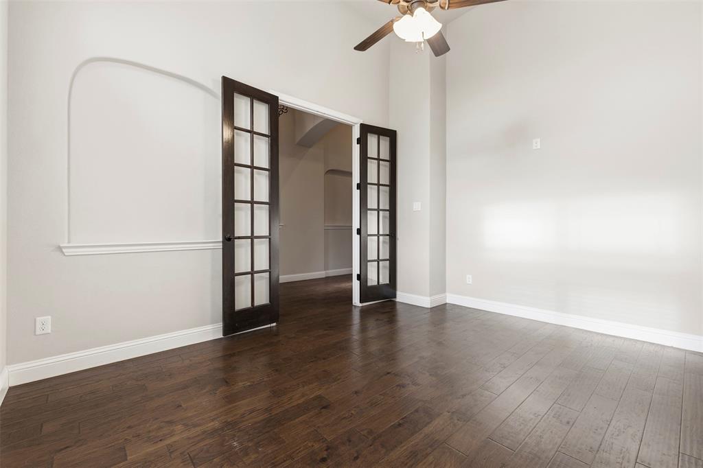 421 Summer Grove Drive Property Photo 14