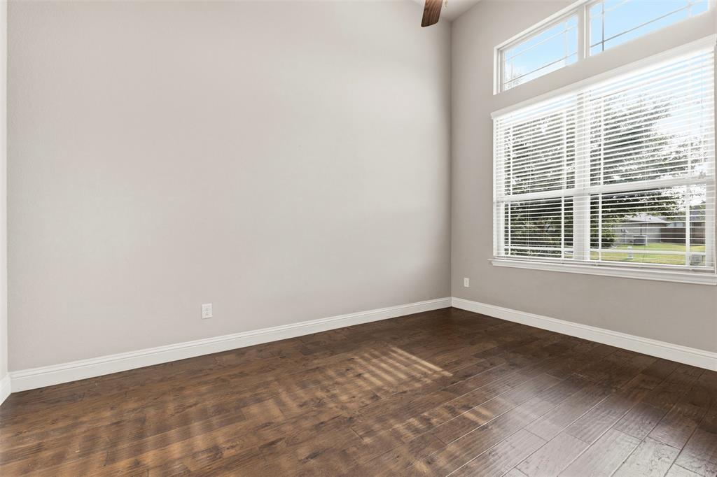 421 Summer Grove Drive Property Photo 15