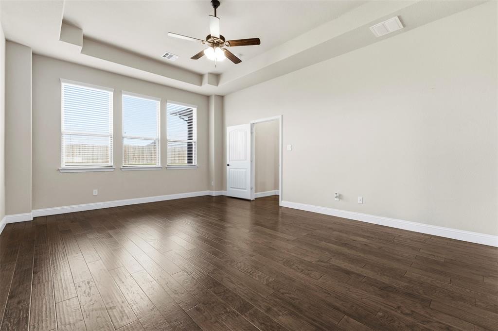 421 Summer Grove Drive Property Photo 23