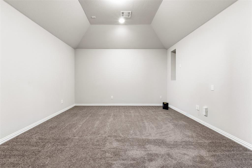 421 Summer Grove Drive Property Photo 33