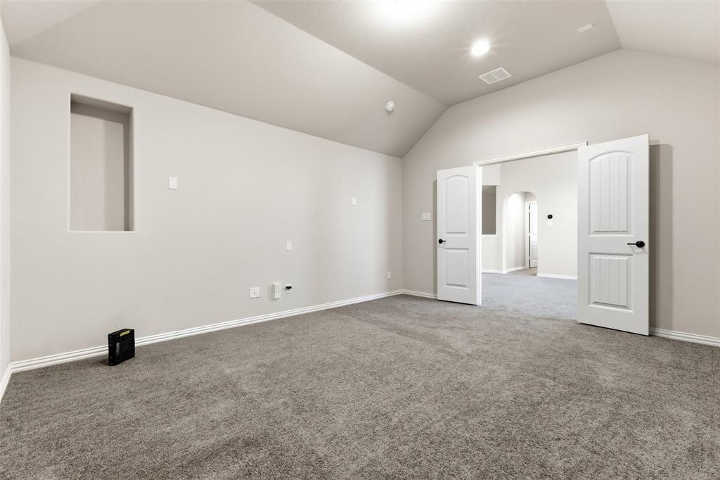 421 Summer Grove Drive Property Photo 34