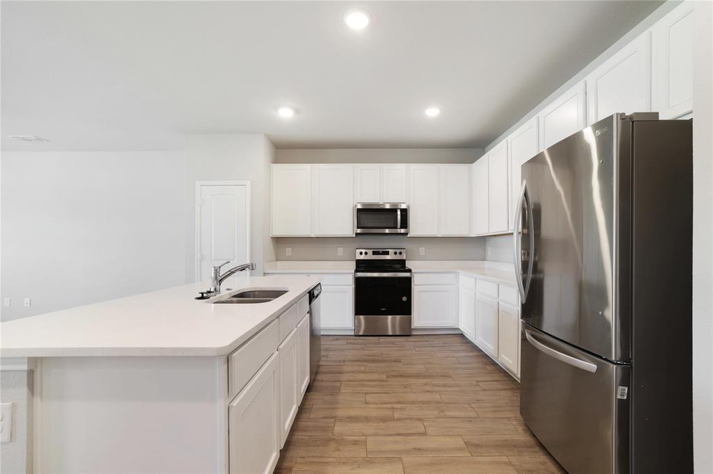 1217 Benwick Drive Property Photo 4