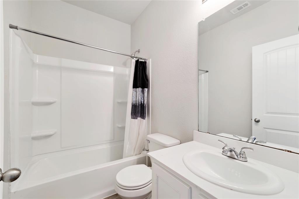 1217 Benwick Drive Property Photo 11