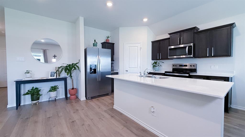 702 Sunlight Loop Property Photo 8