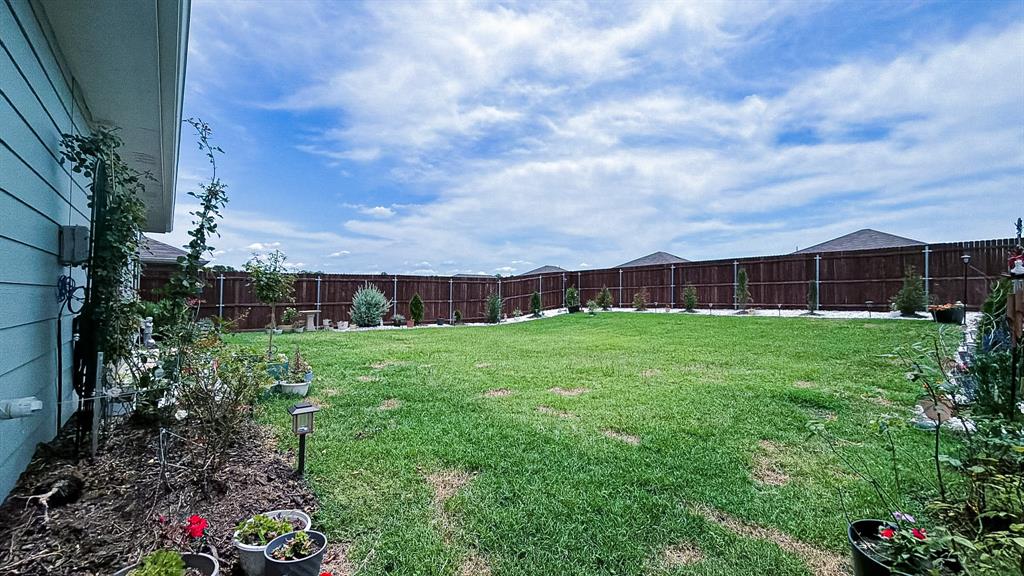702 Sunlight Loop Property Photo 32
