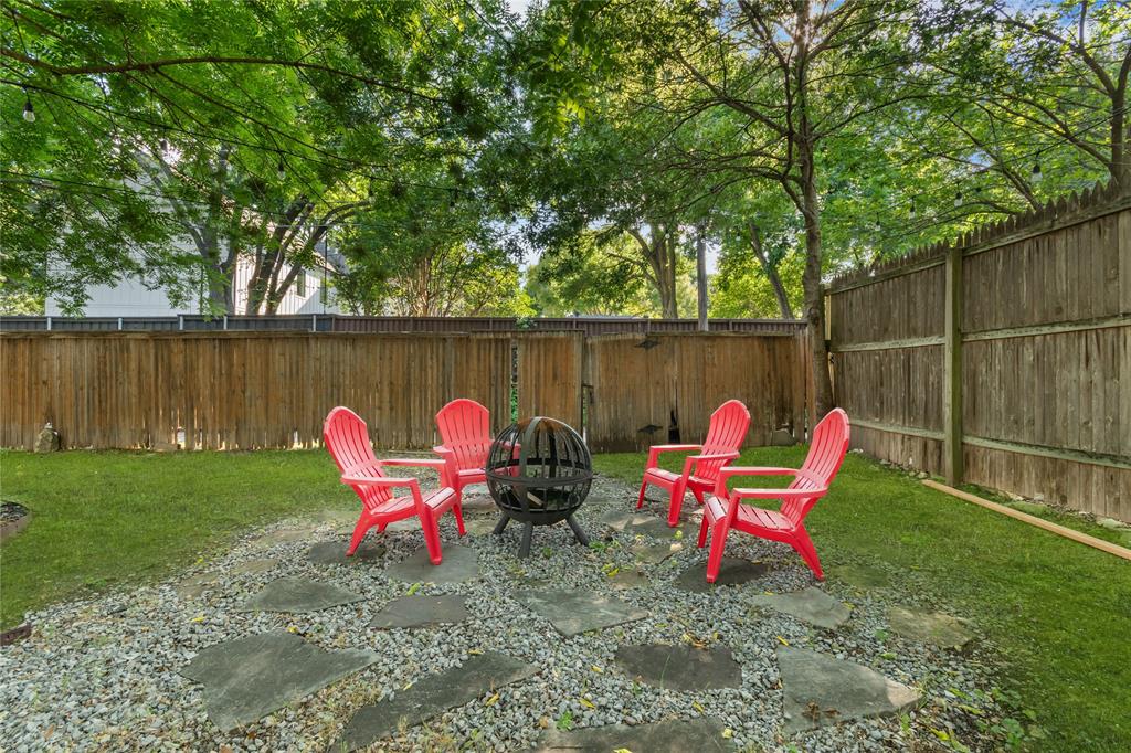 11621 Tuscany Way Property Photo 7