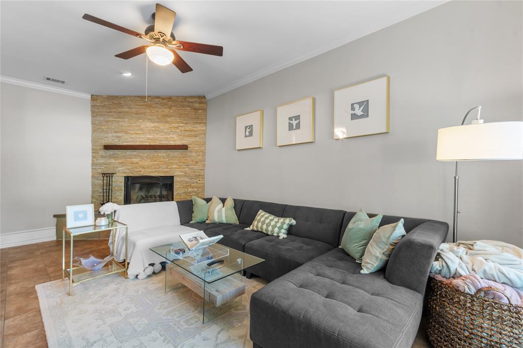 11621 Tuscany Way Property Photo 18
