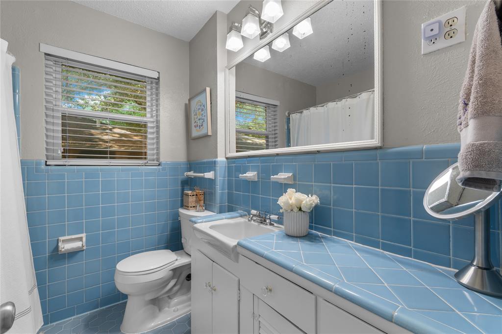 11621 Tuscany Way Property Photo 25