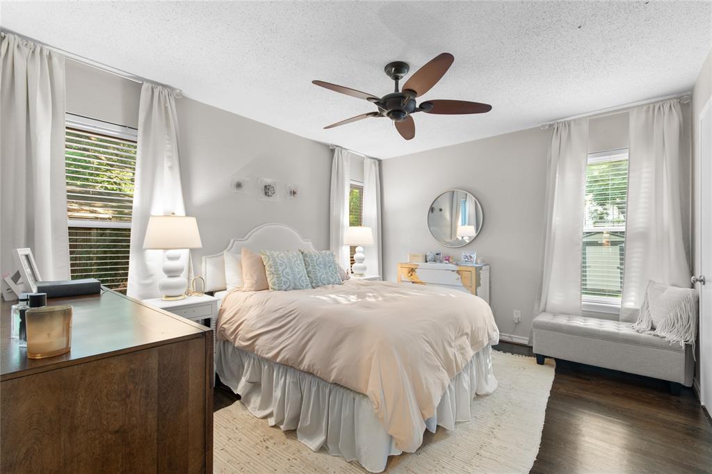 11621 Tuscany Way Property Photo 26