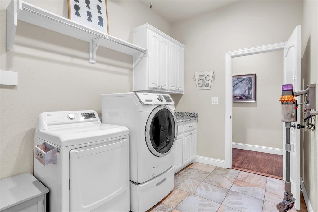 4408 Lake Breeze Drive Property Photo 25