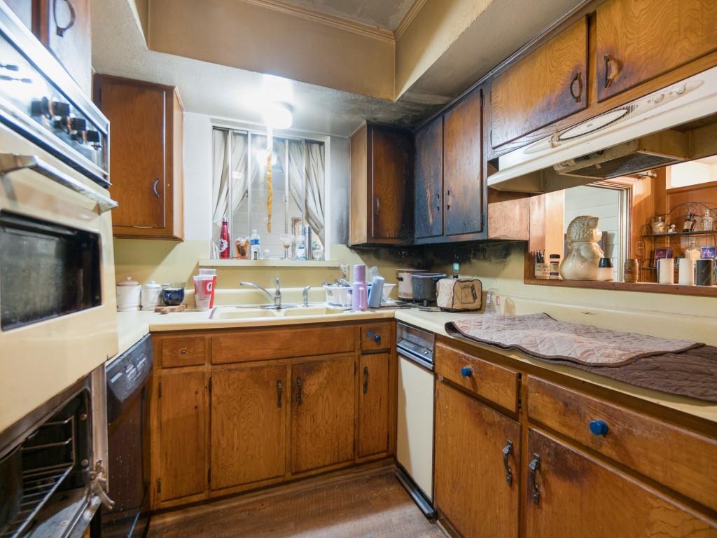 5511 Singing Hills Drive Property Photo 6