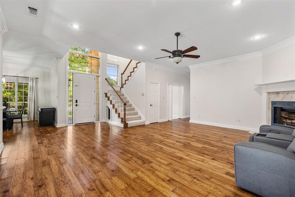 609 Seville Road Property Photo 9