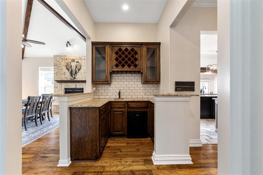 609 Seville Road Property Photo 14