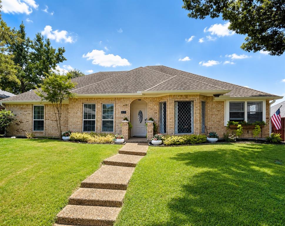 2330 Heatherwoods Way Property Photo 1