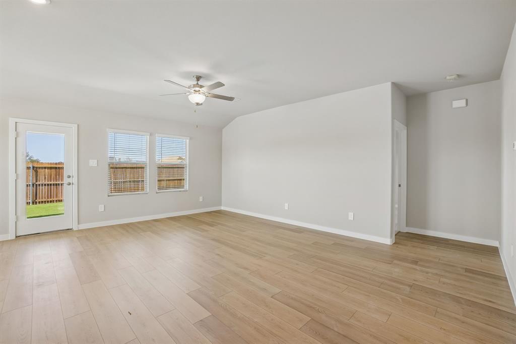1601 Yosemite Drive Property Photo 6
