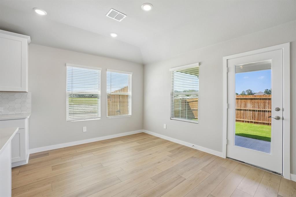 1601 Yosemite Drive Property Photo 9