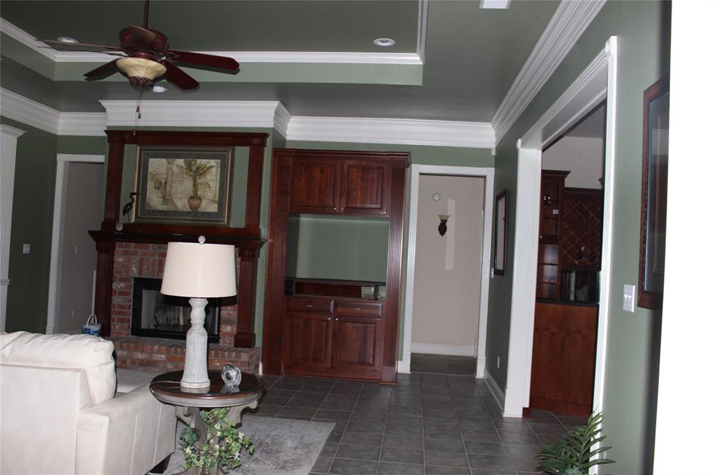 532 Hunters Run Property Photo 7