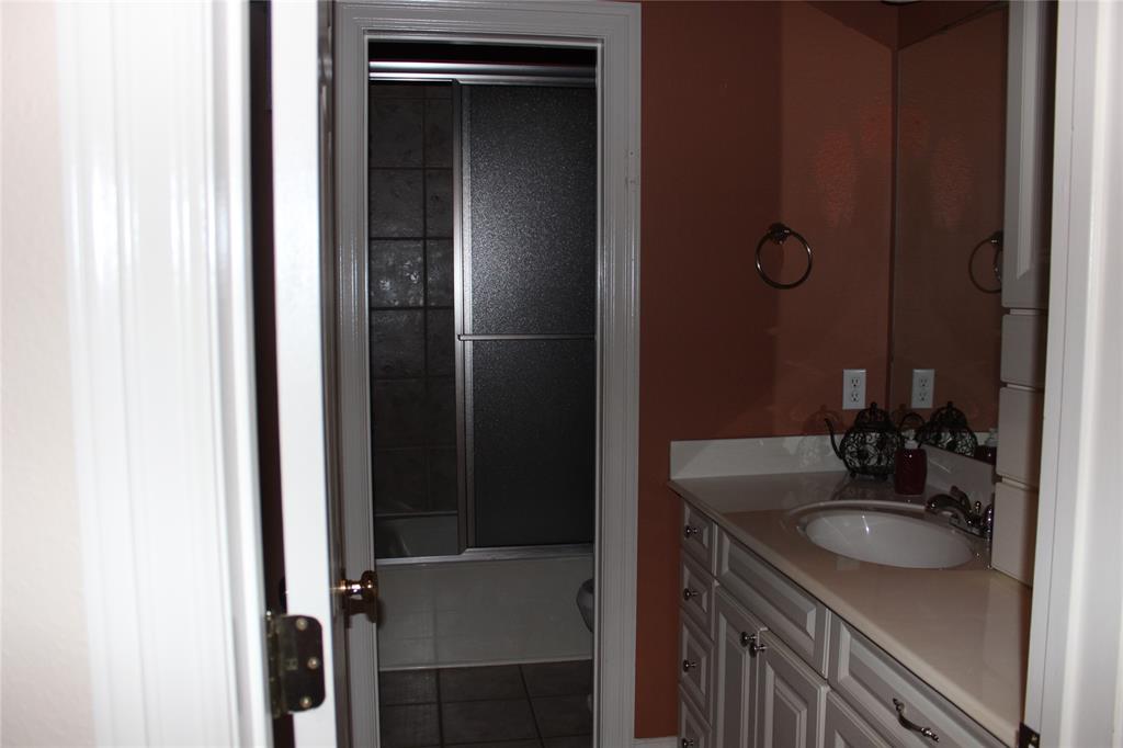 532 Hunters Run Property Photo 16