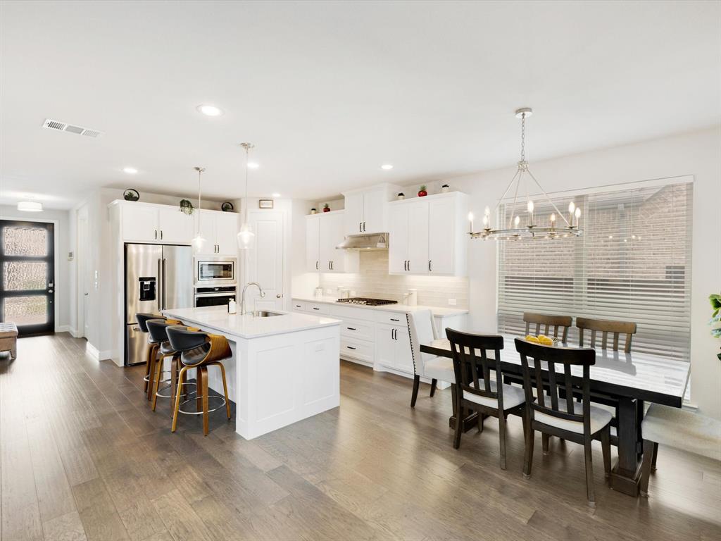 15714 Crape Myrtle Road Property Photo 4