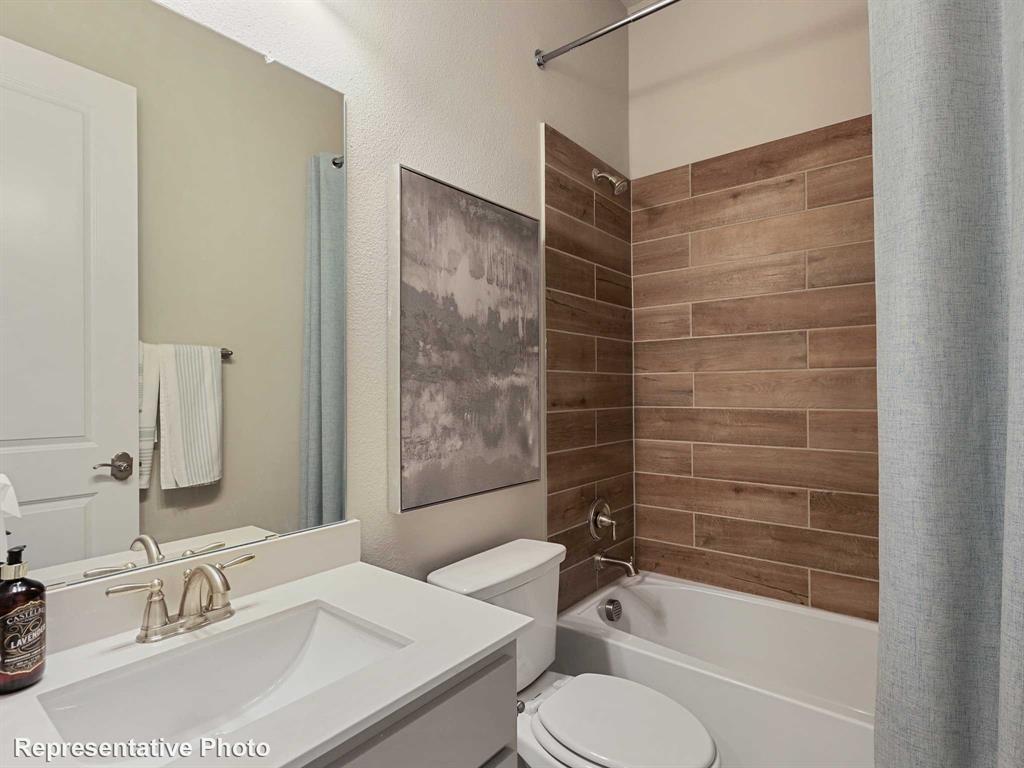 1317 Staffords Point Lane Property Photo 16