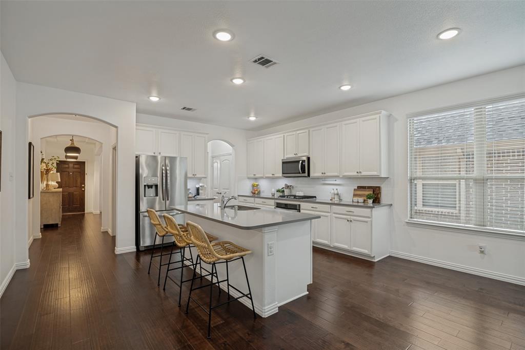 2062 Avondown Road Property Photo 7