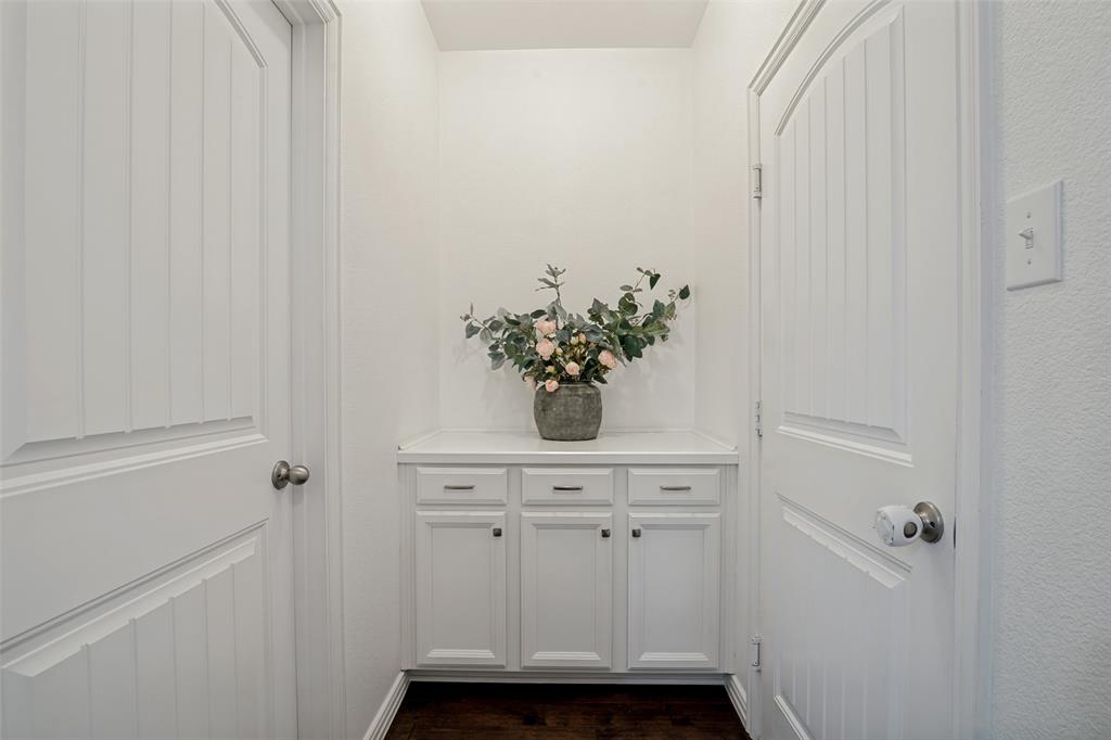 2062 Avondown Road Property Photo 20