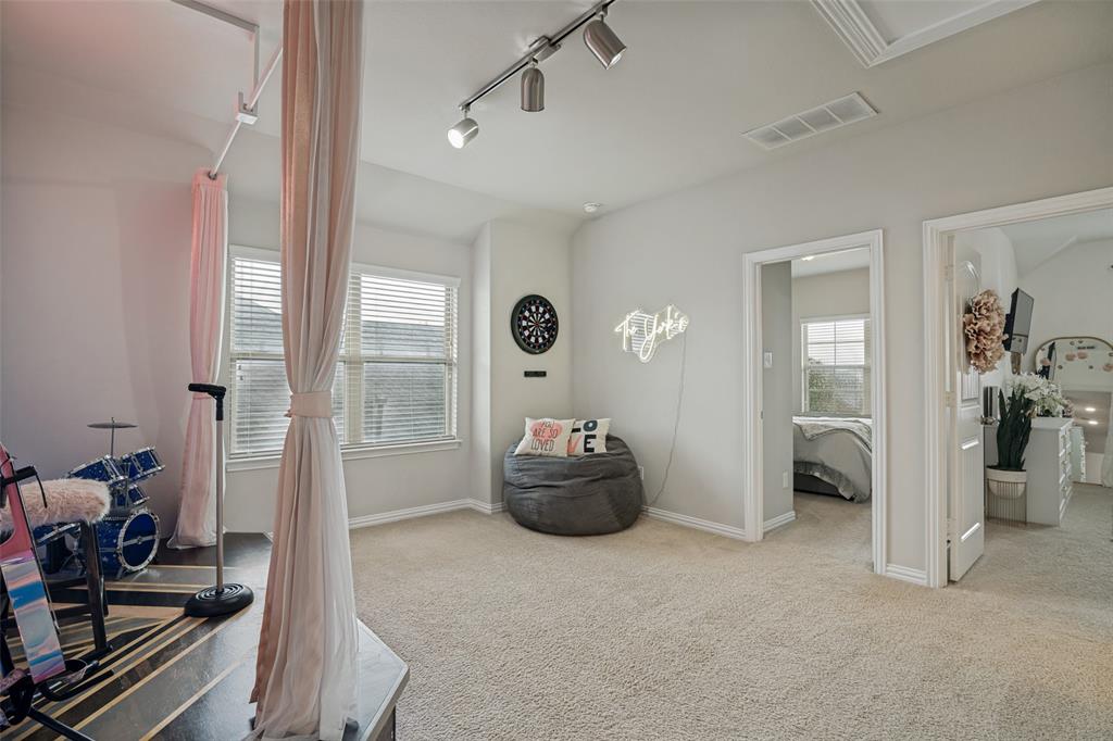 2062 Avondown Road Property Photo 22