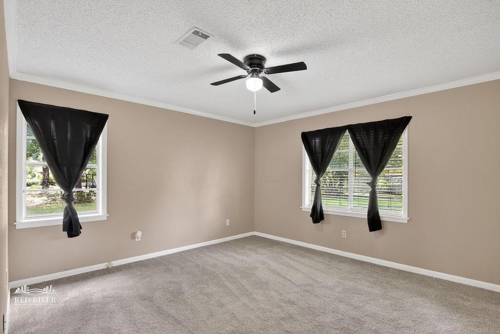 193 5th Avenue Property Photo 17