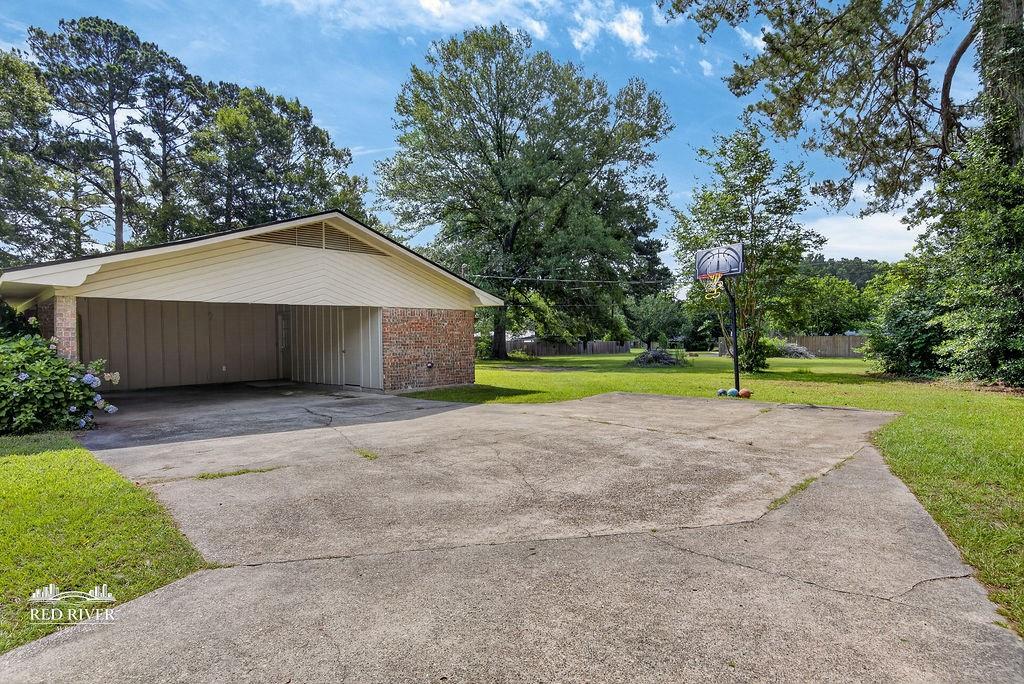 193 5th Avenue Property Photo 28