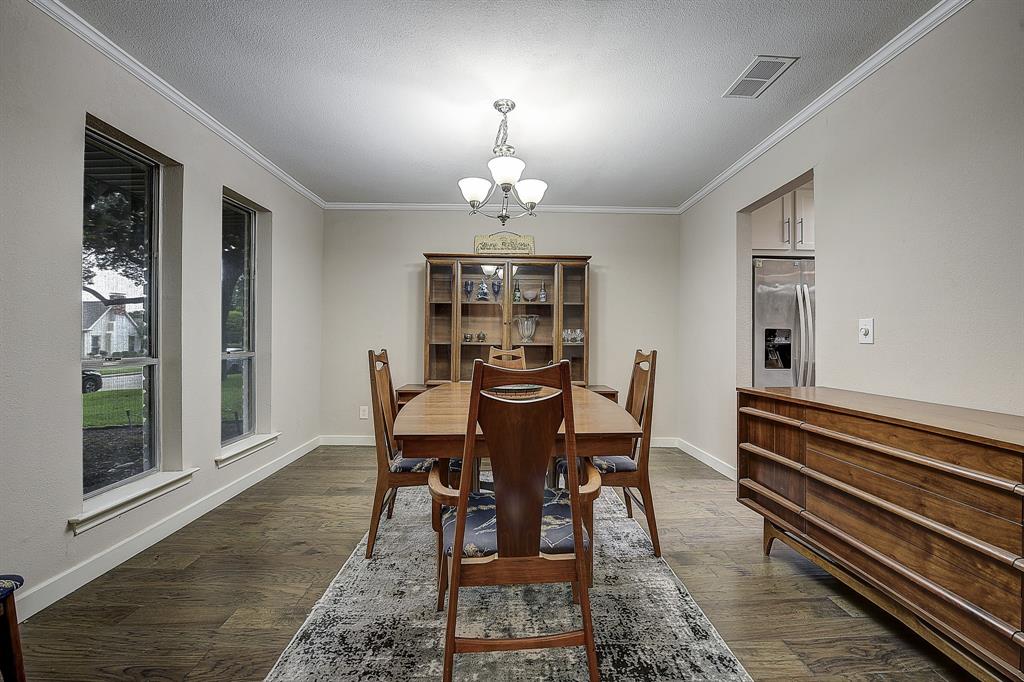2225 Stone Creek Drive Property Photo 8