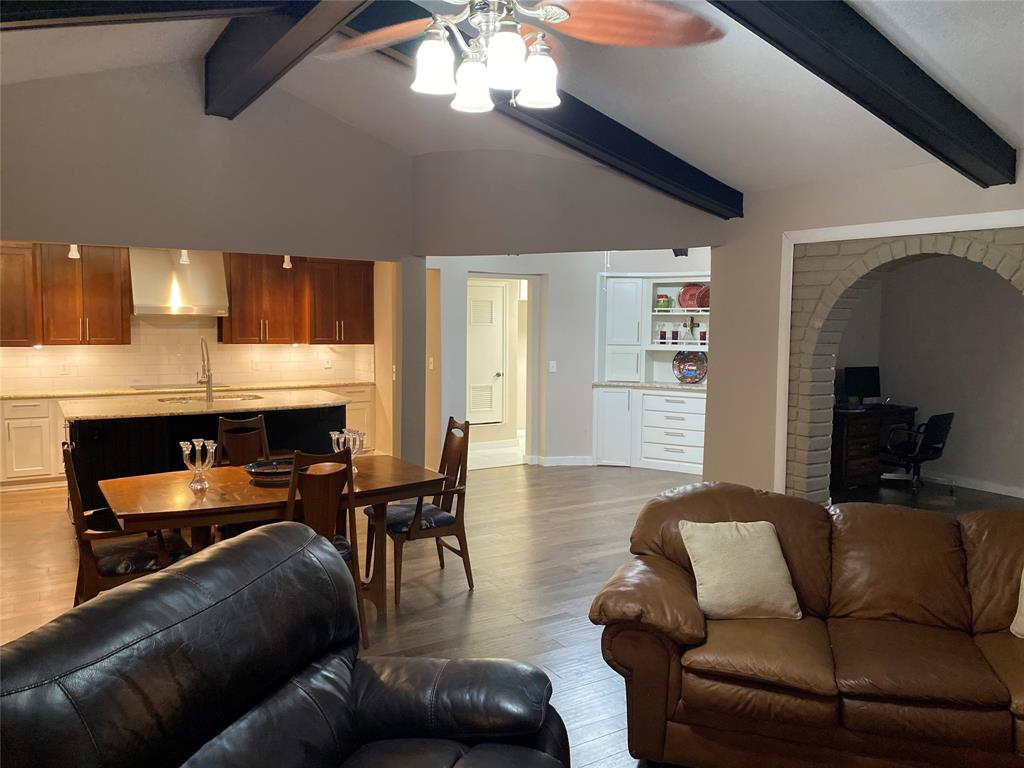 2225 Stone Creek Drive Property Photo 18