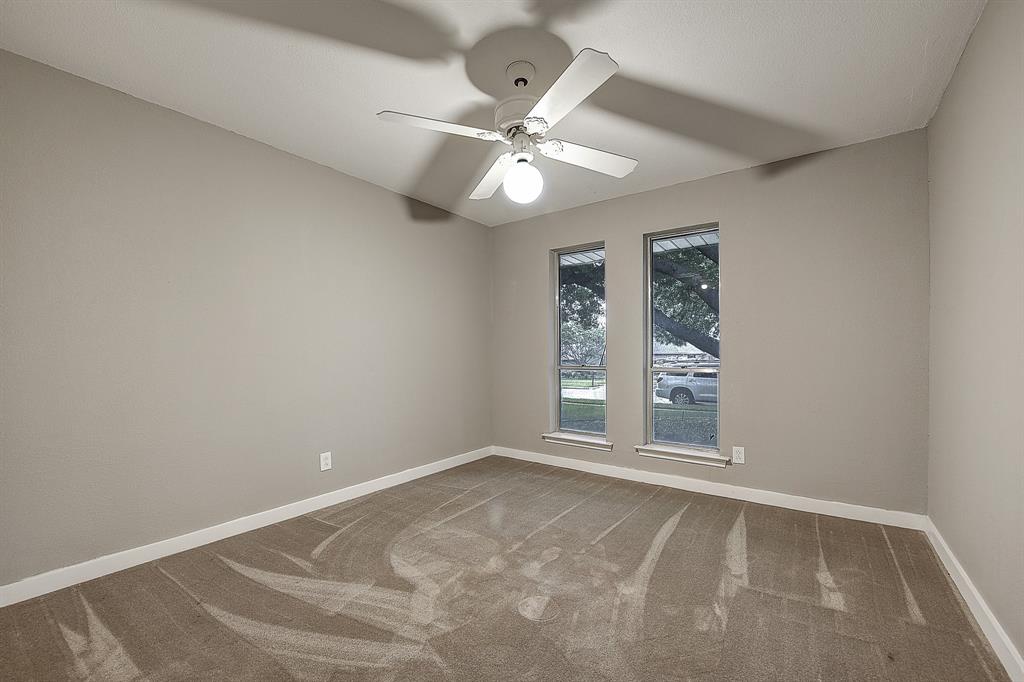 2225 Stone Creek Drive Property Photo 34
