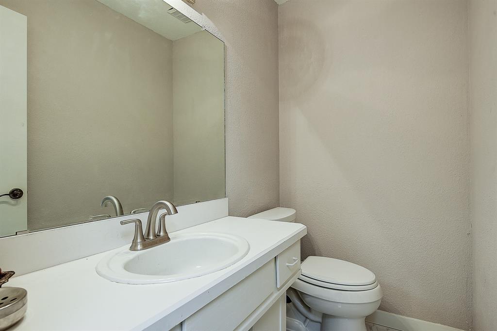2225 Stone Creek Drive Property Photo 36