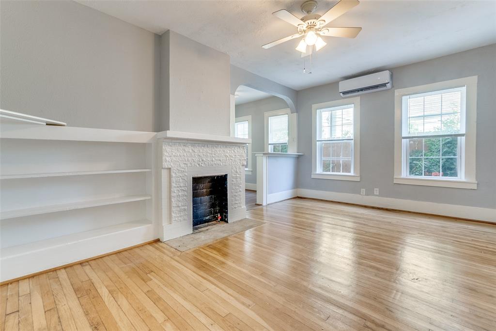 5211 Worth Street Property Photo 16