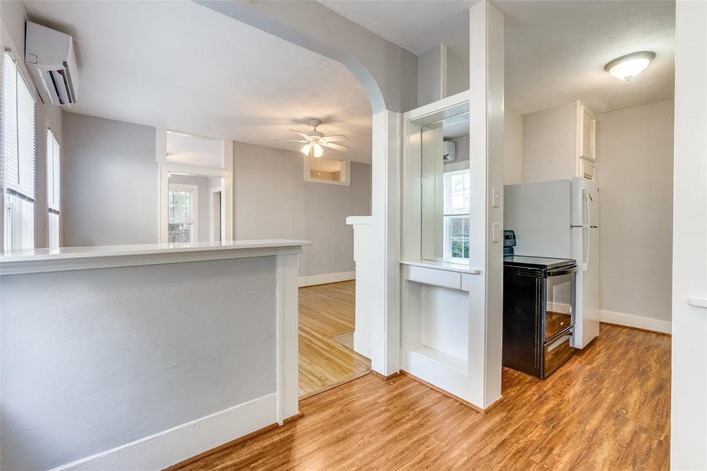 5211 Worth Street Property Photo 20