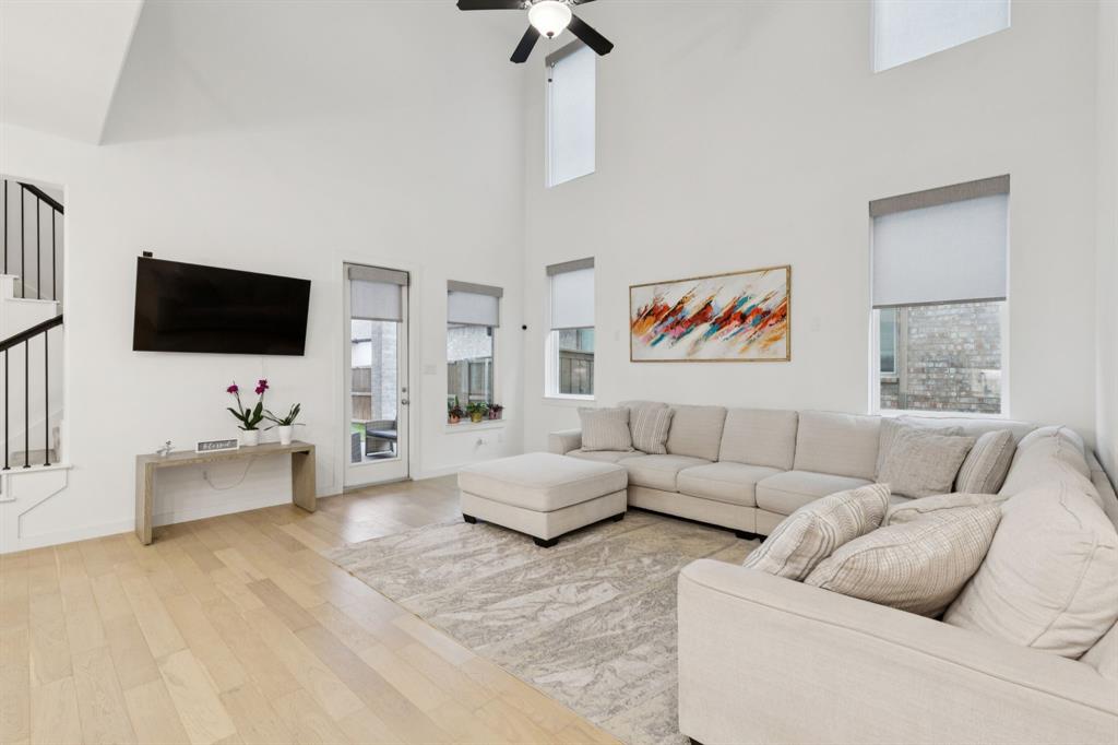 547 Embargo Drive Property Photo 2
