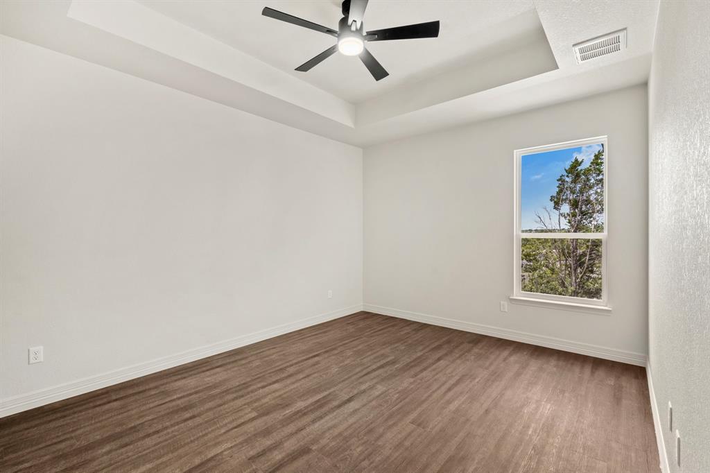 1305 Lone Pine Way Property Photo 8