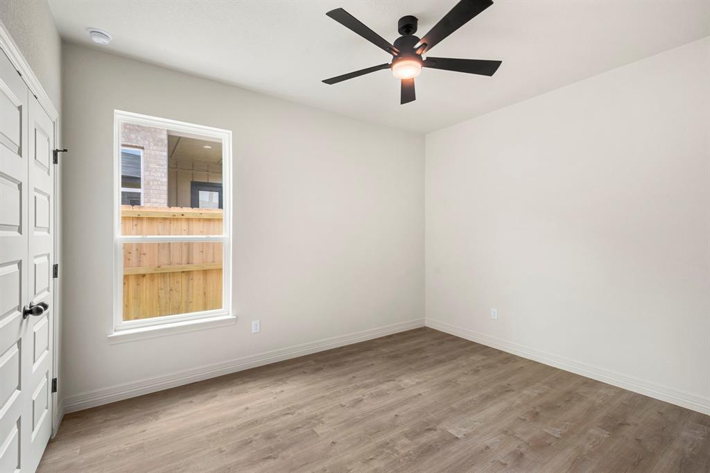 1305 Lone Pine Way Property Photo 16