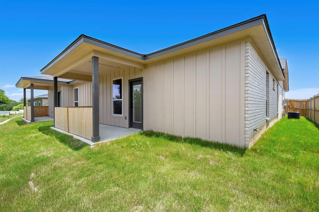 1305 Lone Pine Way Property Photo 19