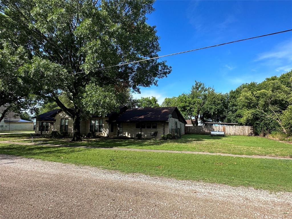 604 Harrel Avenue Property Photo 4